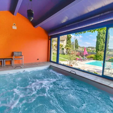 Chambres D'hotes Et Gites Le Mas Bleu & Spa Guest house *