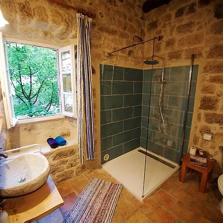 Chambres D'hotes Et Gites Le Mas Bleu & Spa