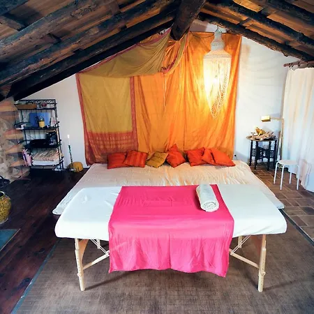 Chambres D'hotes Et Gites Le Mas Bleu & Spa