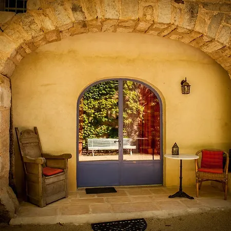 Chambres D'hotes Et Gites Le Mas Bleu & Spa Guest house